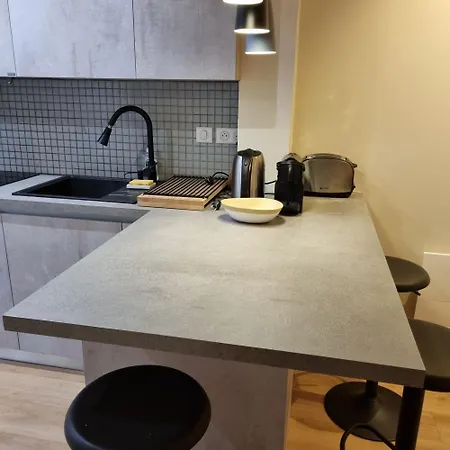15 Apartment *
